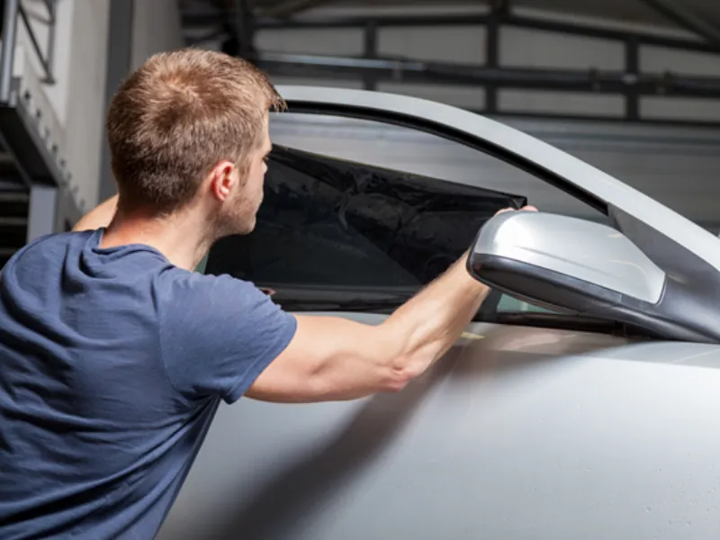 Hướng dẫn dán phim cách nhiệt ô tô
